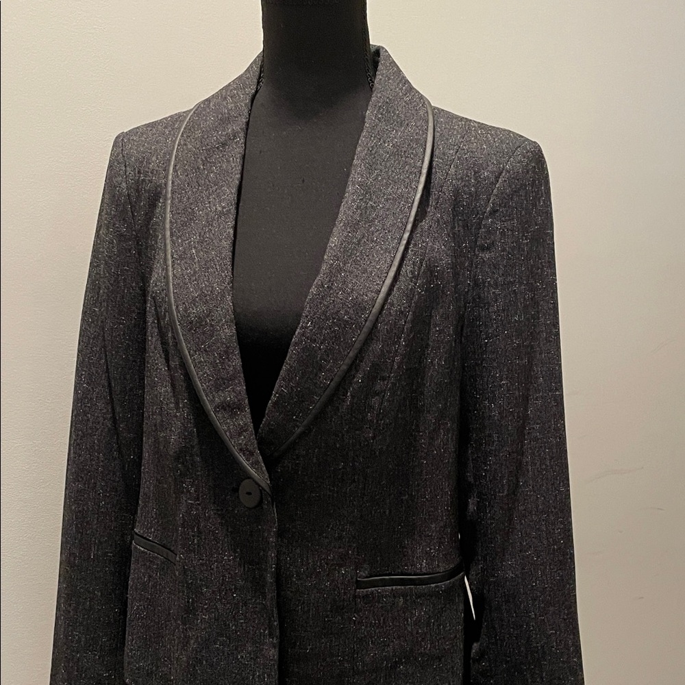 Investments Transitional One Button Jacket Size 10 Gray Accented Office Capsule